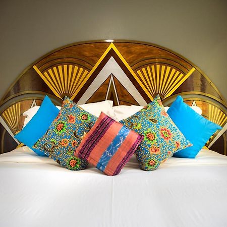Hotel Old Cinema Kampot Extérieur photo