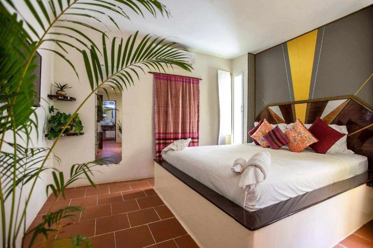 Hotel Old Cinema Kampot Extérieur photo